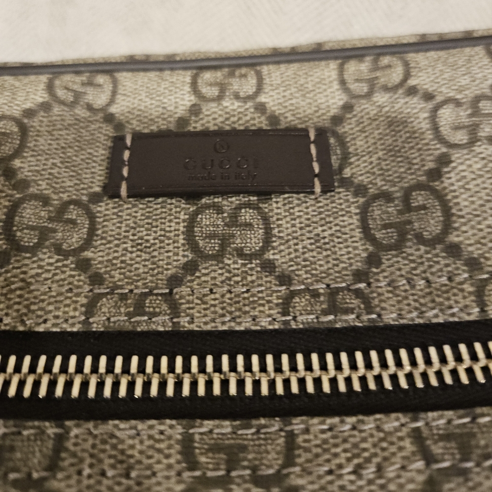 Almost New Authentic Gucci Work Bag - image 2